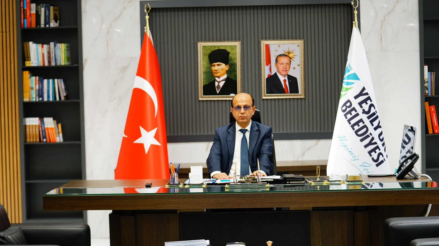 BAŞKAN GEÇİT  KADINLARIMIZ HUZURLU MUTLU VE SAĞLIKLI TOPLUMLARIN TEMİNATIDIR