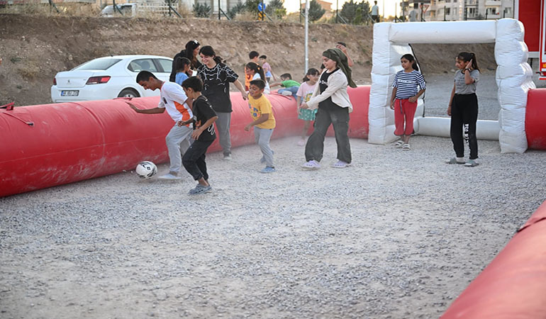 Battalgazi’de Çocuk Şenliği: Bir Gülüşün Yeter