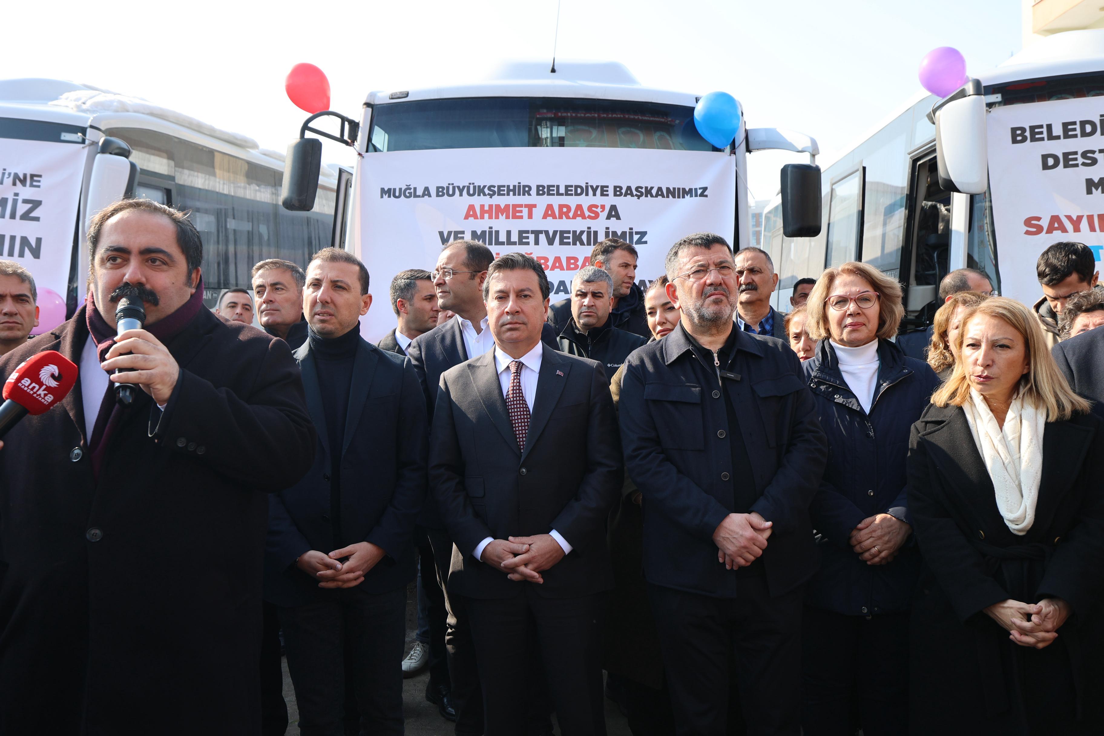 Depremin 2. Yılında CHP de yardimlaşma devam ediyor MUĞLADAN MALATYAYA TOPLU TAŞIMA ARAÇ DESTEĞİ AĞBABA " MALATYAYA KİM ÇİVİ ÇAKARSA ONUN YANINDA OLACAĞIM "